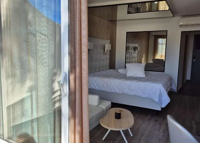 Apartment Le Jardin D'eden - Junior Luxe 139 Avec Grande Terrasse By Agn - 2 Personnes